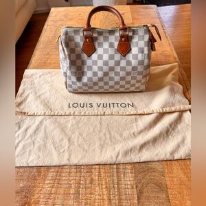 💯 Authentic Louis Vuitton Speedy 25 Damier Azur.